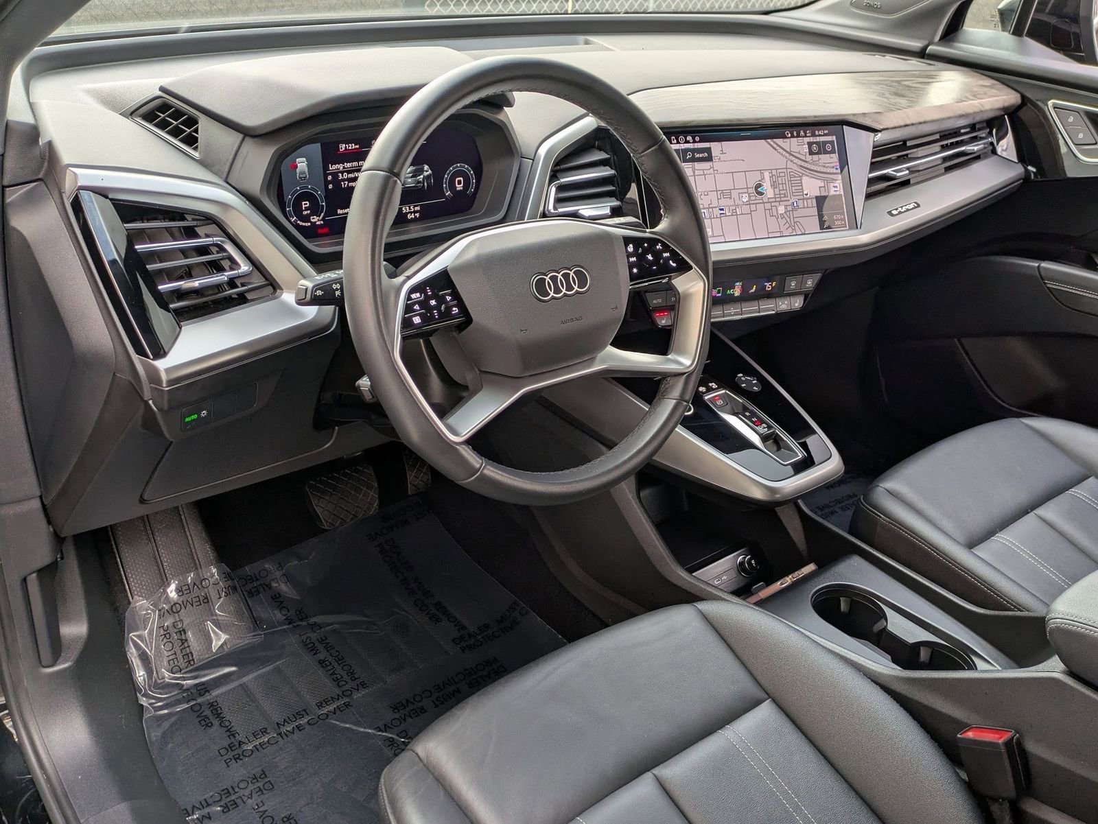 Used 2023 Audi Q4 e-tron Premium Plus image 15