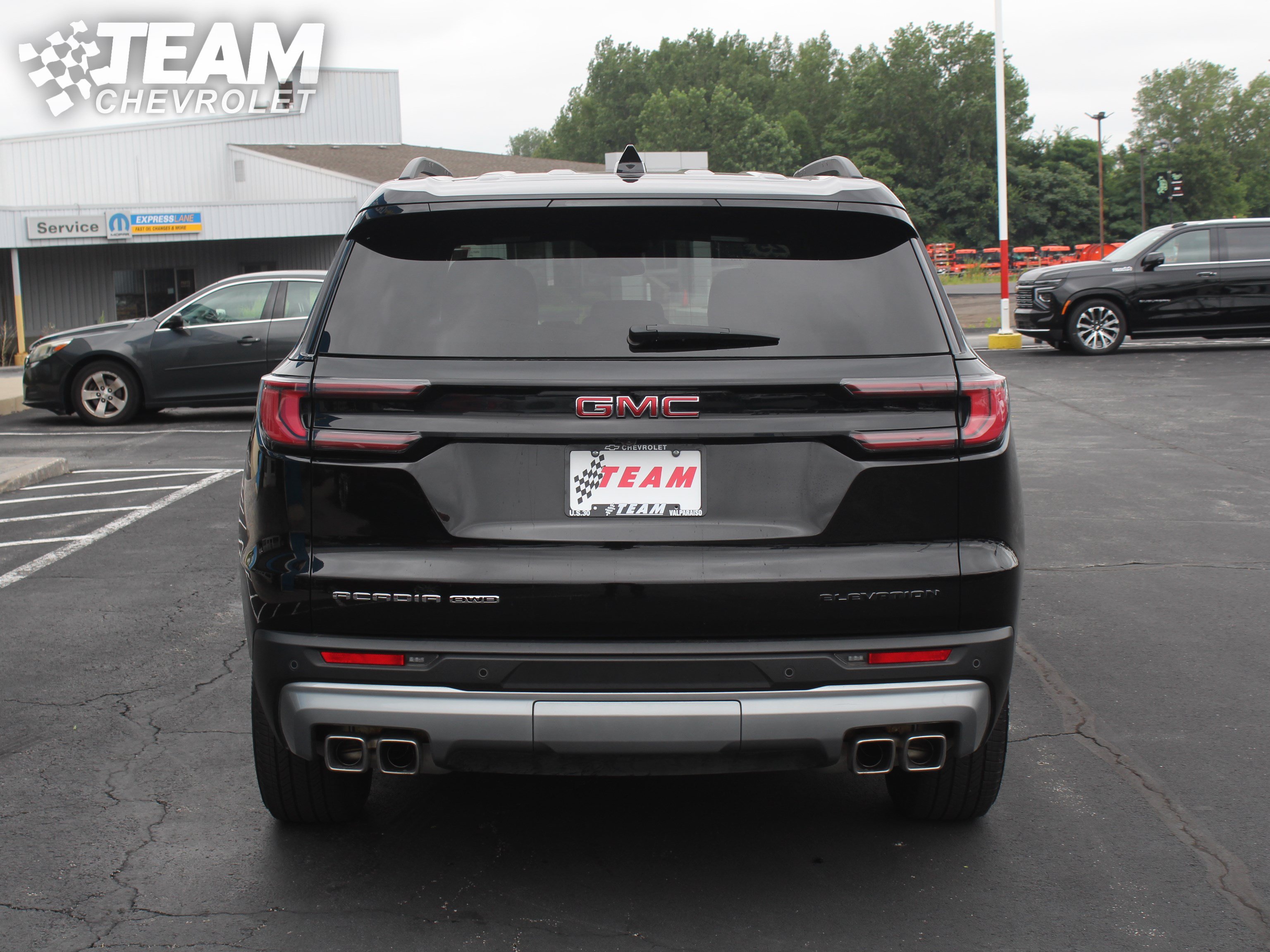 Certified 2025 GMC Acadia Elevation AWD/4WD image 5