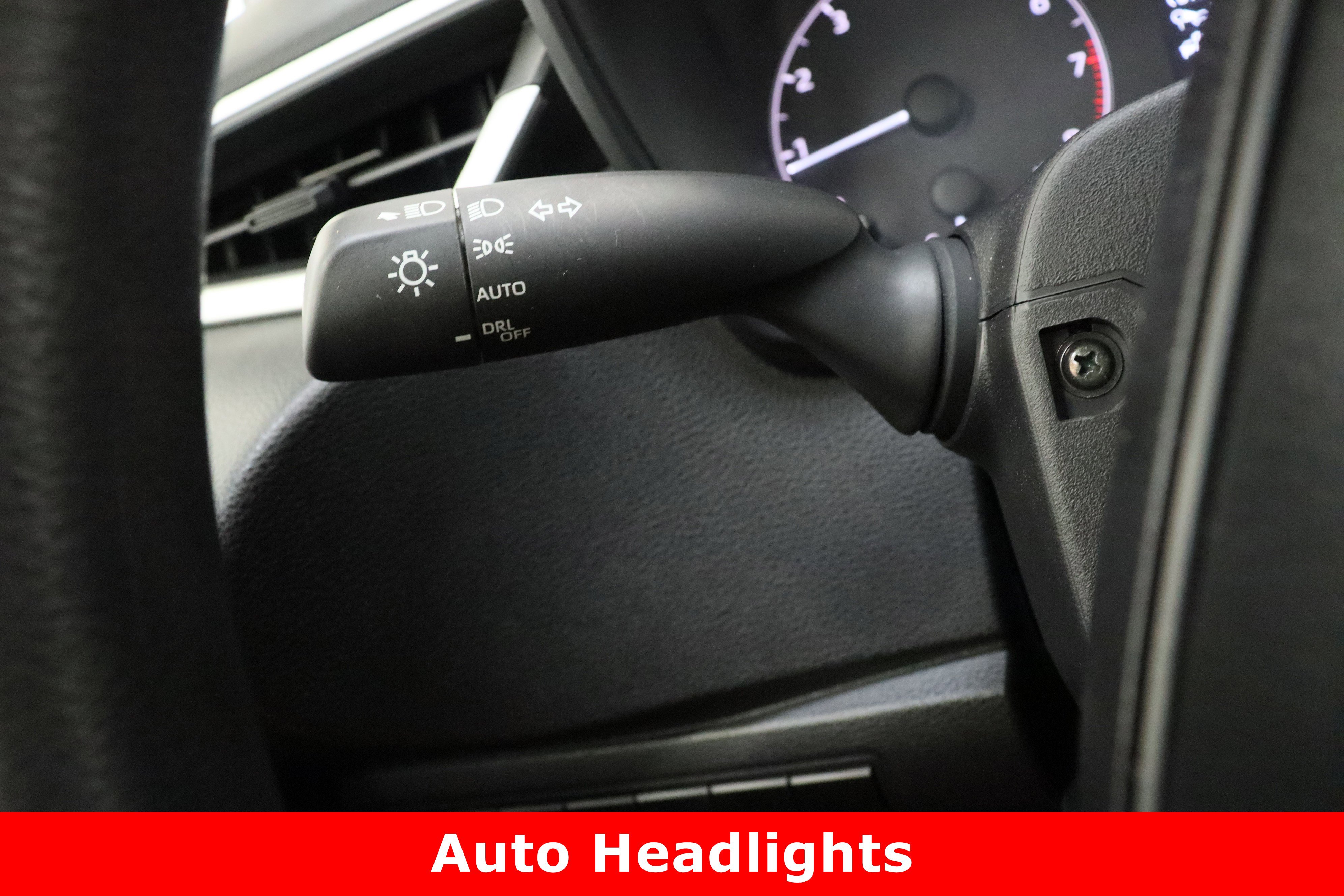 Certified 2025 Toyota Corolla LE FWD image 22