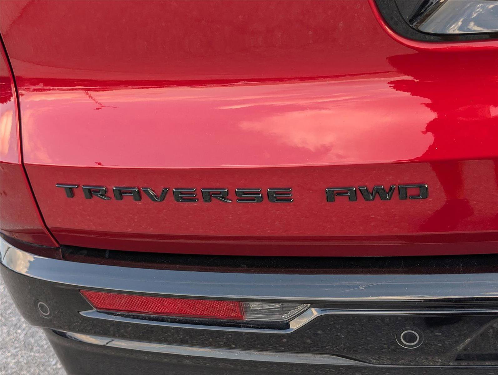 Used 2024 Chevrolet Traverse RS w/ LPO, Floor Liner Package image 9