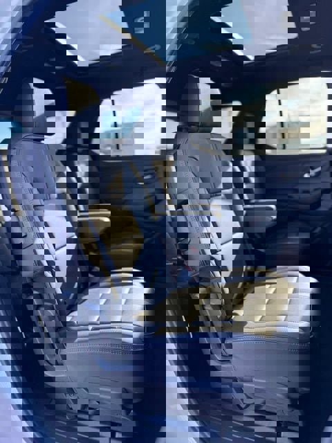 Used 2023 Chevrolet Traverse RS image 32