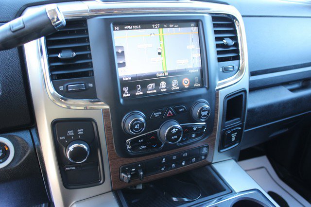 Used 2013 RAM 2500 Laramie w/ Convenience Group AWD/4WD image 10
