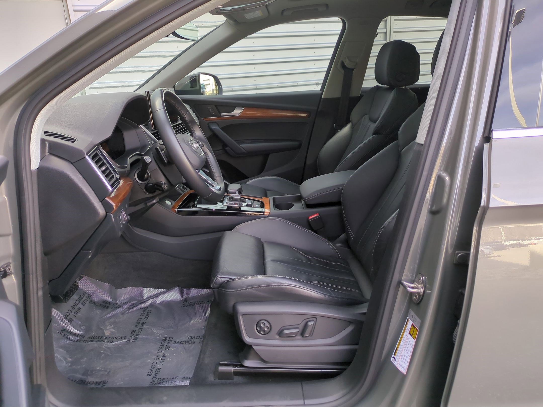 Used 2023 Audi Q5 e Premium w/ Convenience Package AWD/4WD image 22