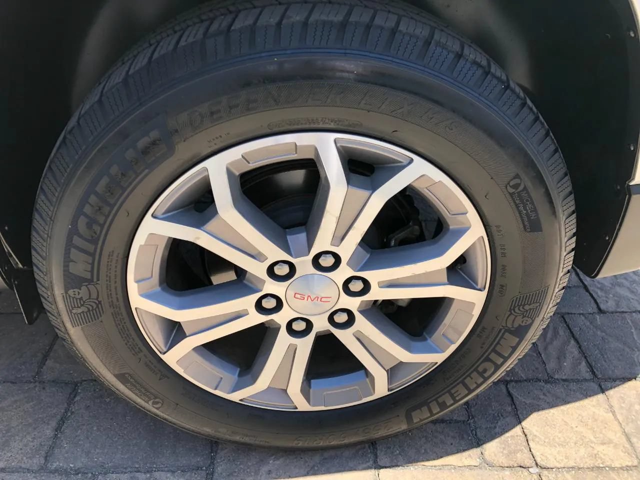 Used 2013 GMC Acadia SLT AWD/4WD image 13