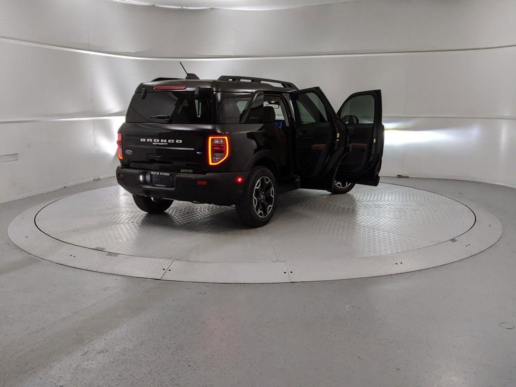 New 2025 Ford Bronco Sport Outer Banks w/ Outer Banks Tech Package+ image 9