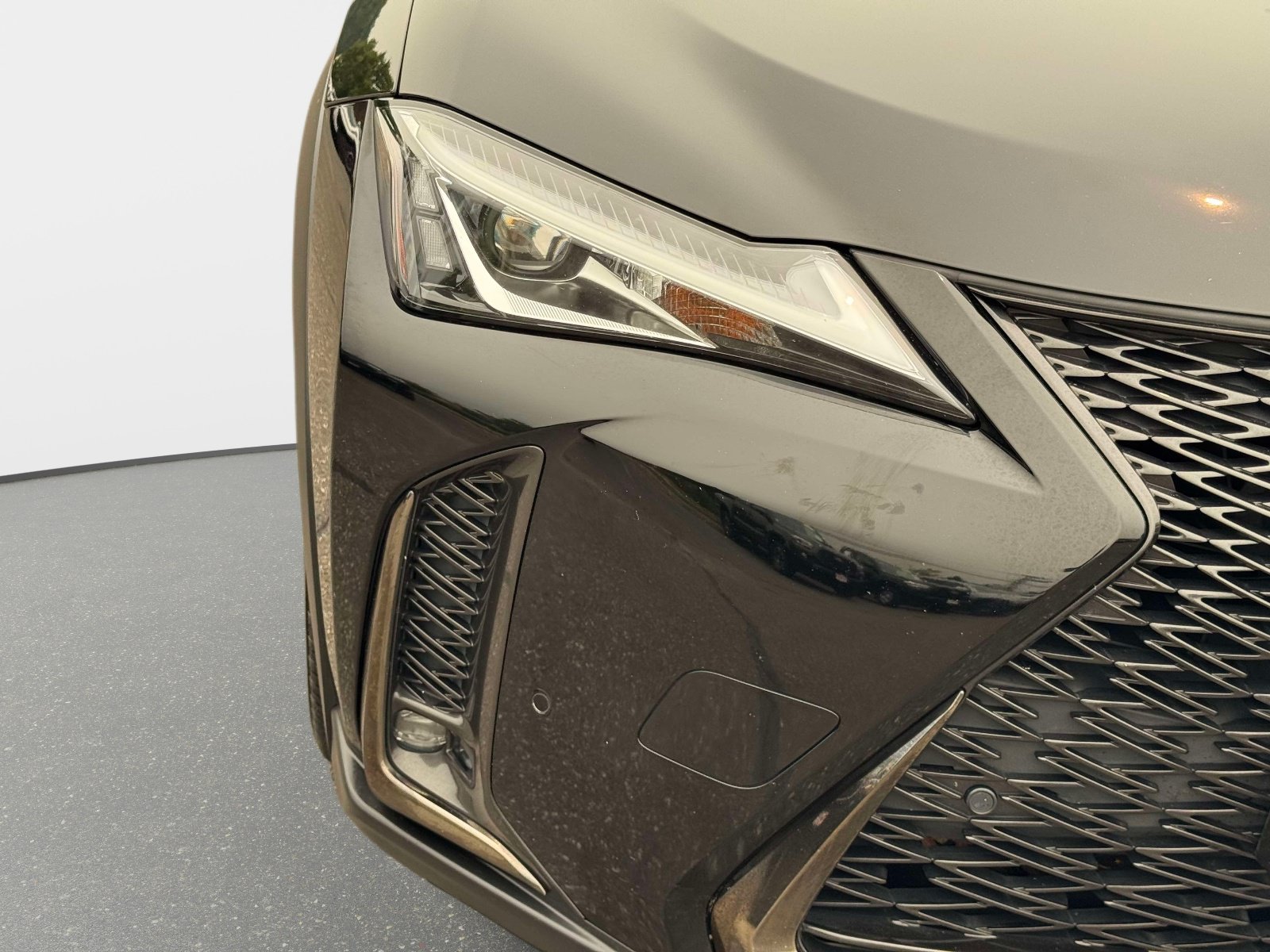 Used 2020 Lexus UX 250h F Sport w/ F Sport Premium Package AWD/4WD image 7