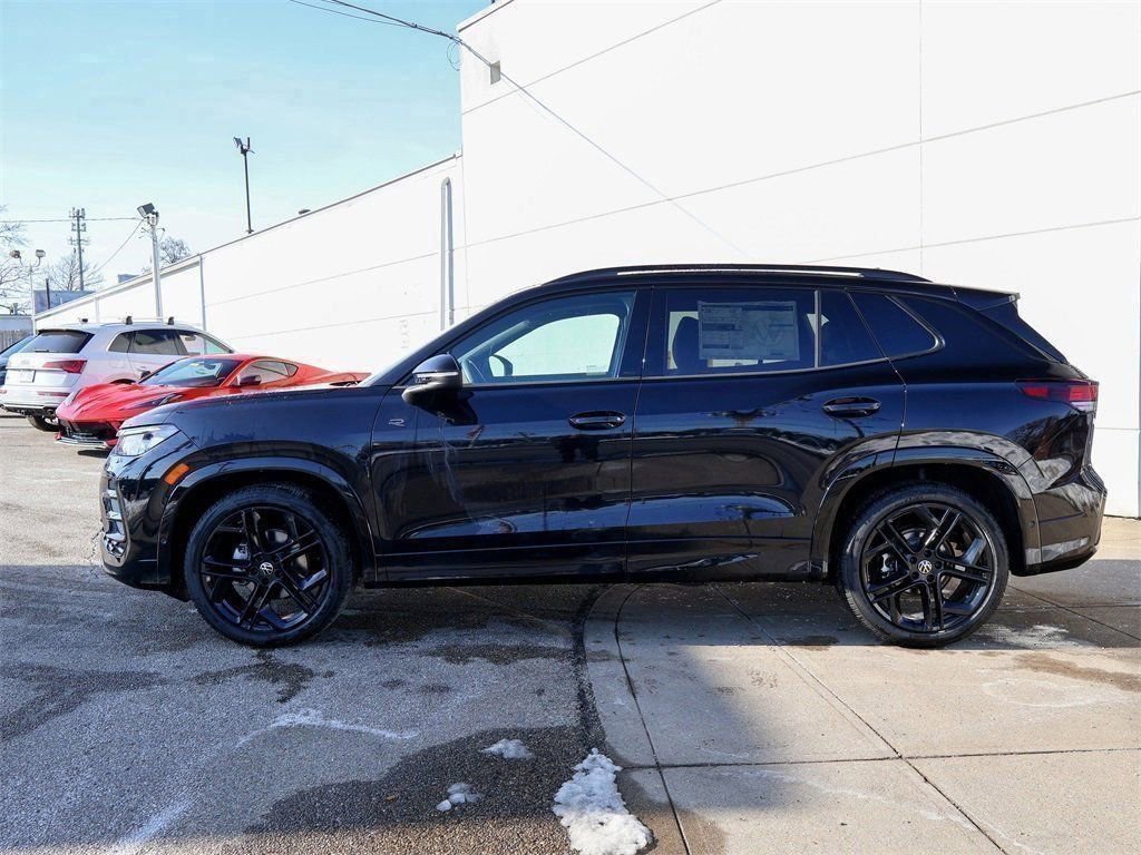 New 2026 Volkswagen Tiguan SE R-Line image 2