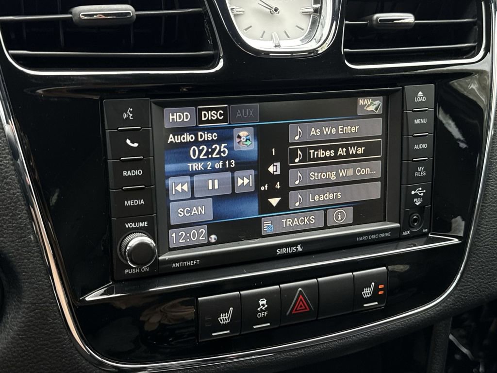 Used 2014 Chrysler 200 Limited w/ Sun/Sound Group image 10