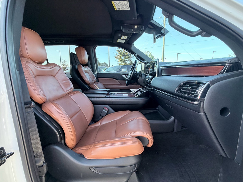 Used 2021 Lincoln Navigator Reserve RWD image 24