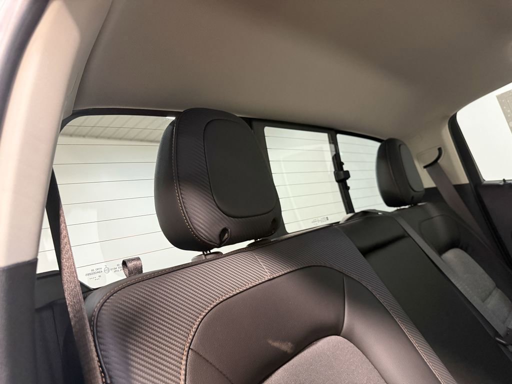 Used 2022 GMC Canyon AT4 image 70