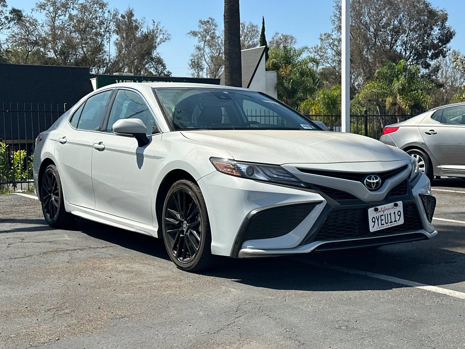 Used 2024 Toyota Camry XSE FWD image 2