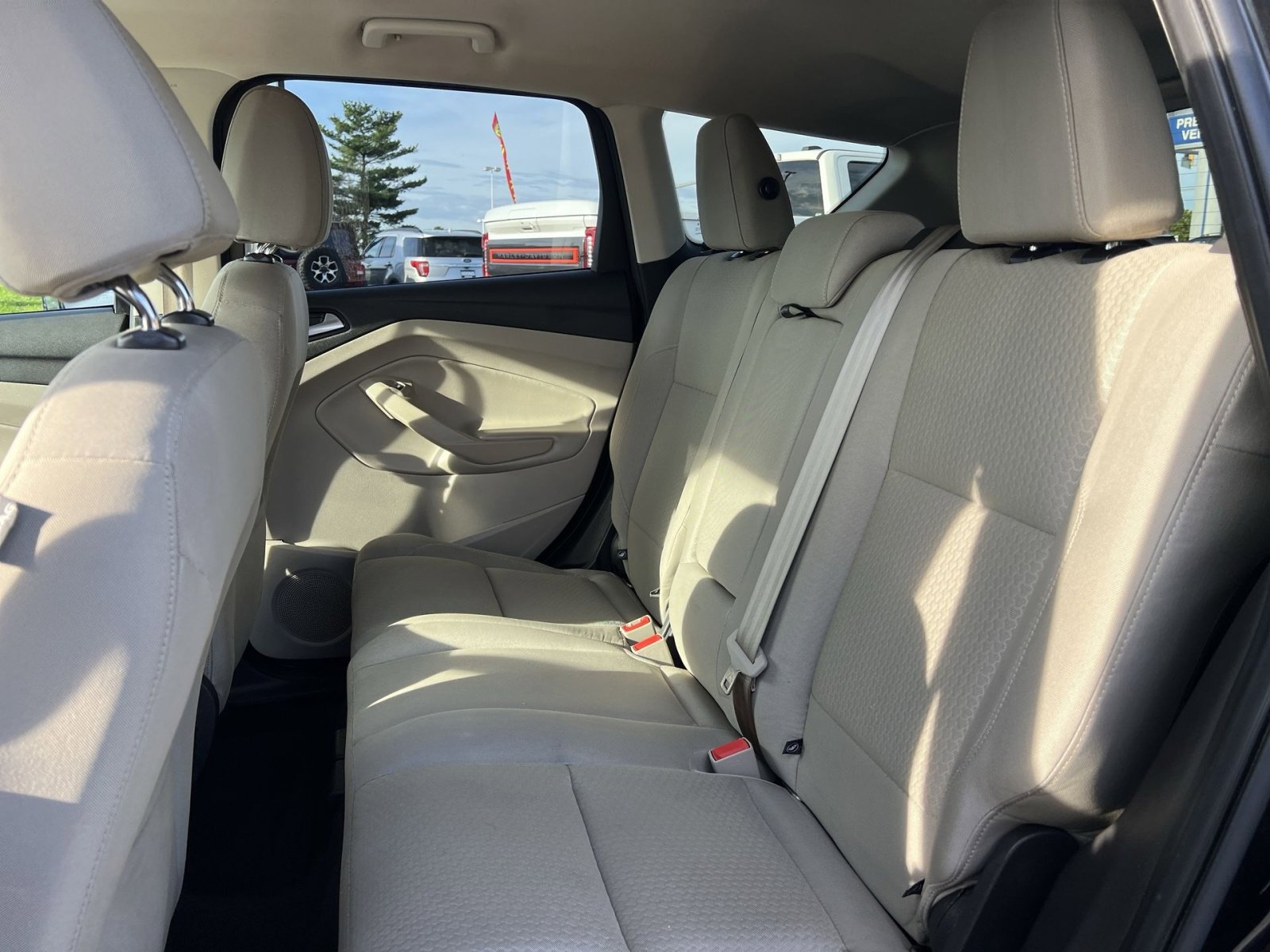 Used 2017 Ford Escape SE image 31