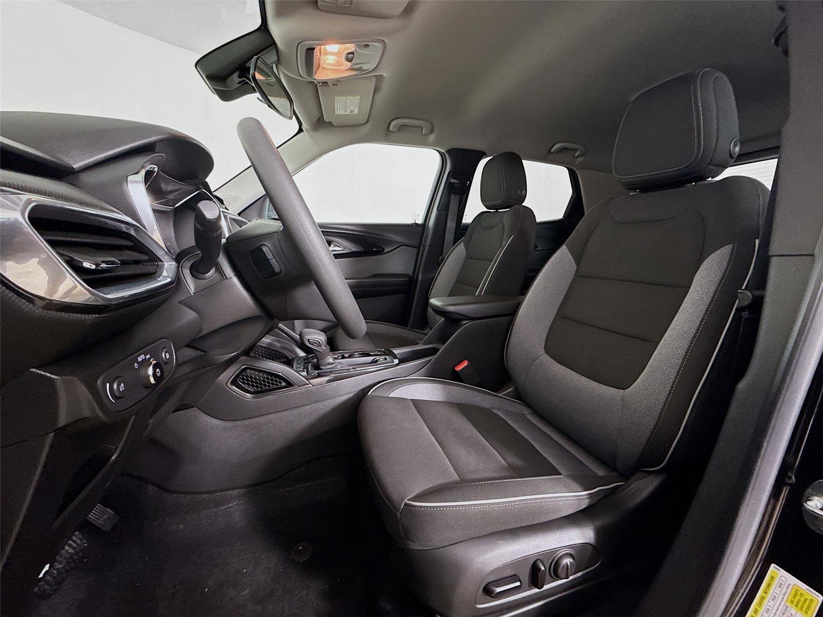 Used 2023 Chevrolet TrailBlazer LT image 21