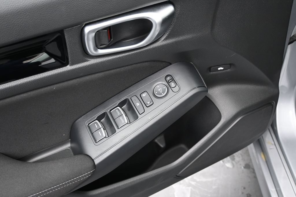 Certified 2023 Honda Civic EX image 18