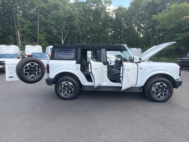 New 2025 Ford Bronco Outer Banks image 28