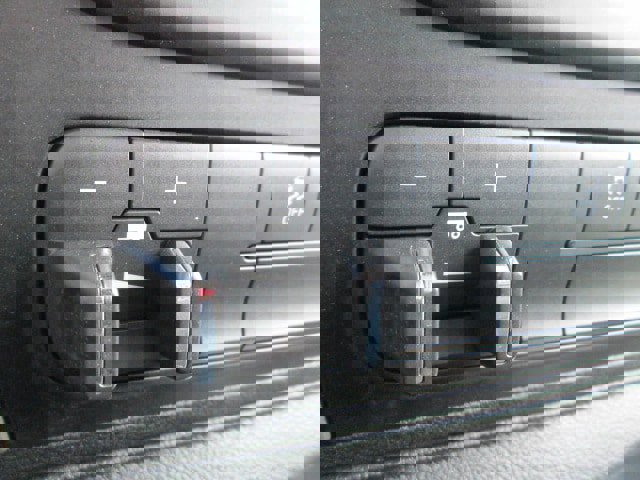 Used 2017 RAM 3500 SLT AWD/4WD image 19