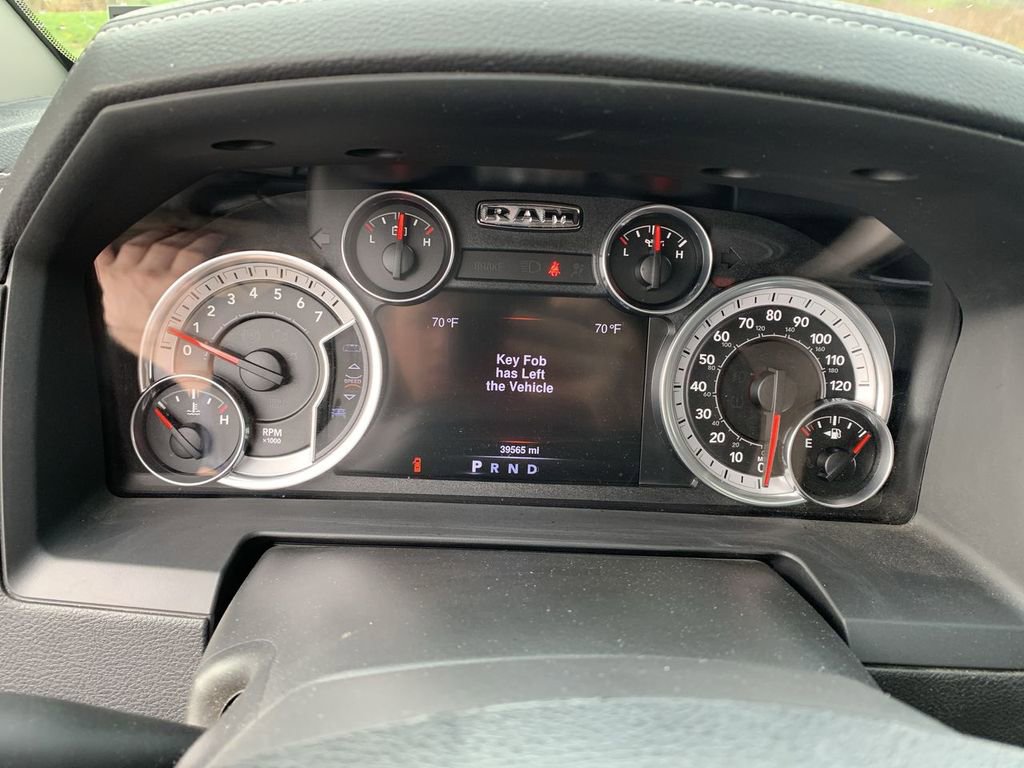 Used 2016 RAM 1500 Laramie w/ Convenience Group image 15