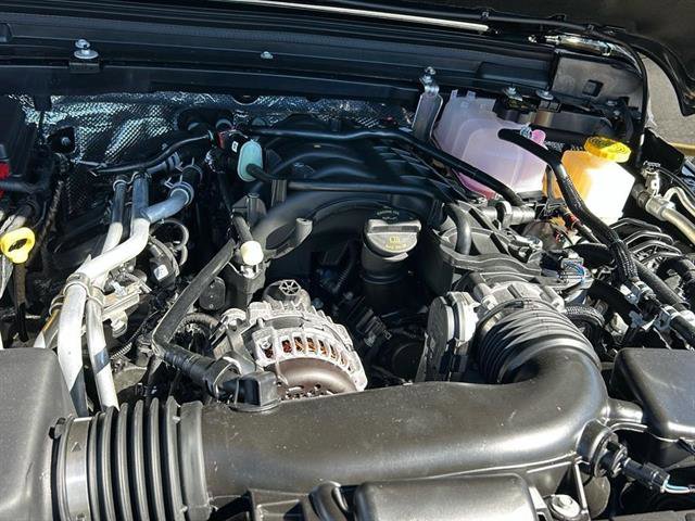New 2025 Jeep Gladiator Rubicon w/ Convenience Group image 23
