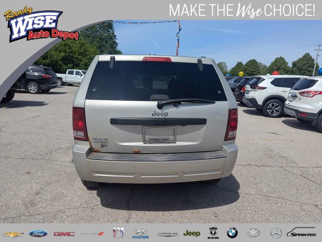 Used 2008 Jeep Grand Cherokee Laredo AWD/4WD image 4