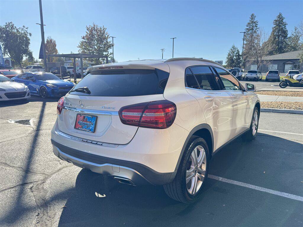 Used 2018 Mercedes-Benz GLA 250 4MATIC image 5