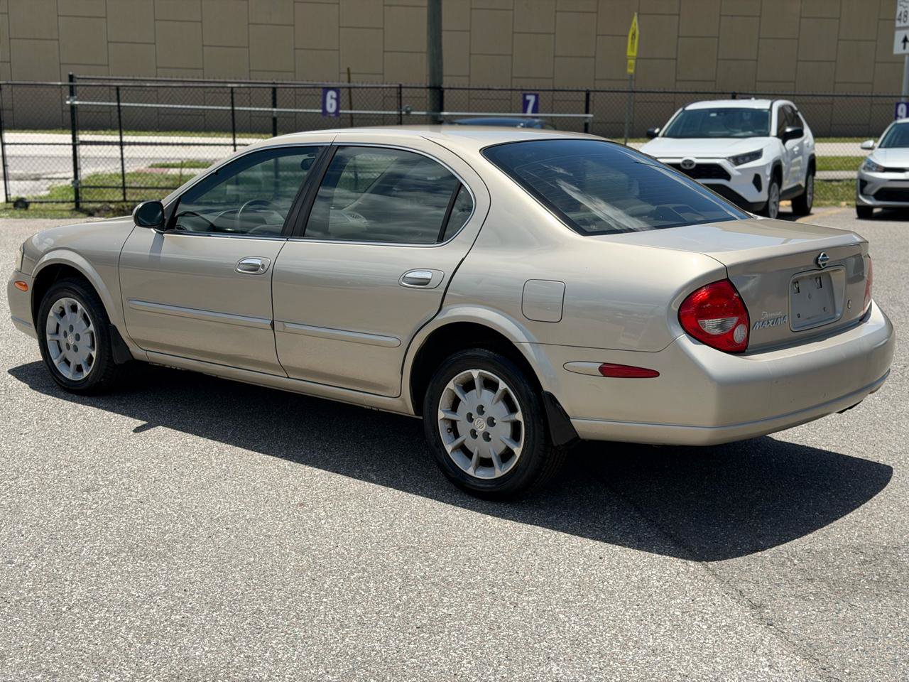 Used 2000 Nissan Maxima GXE FWD image 6