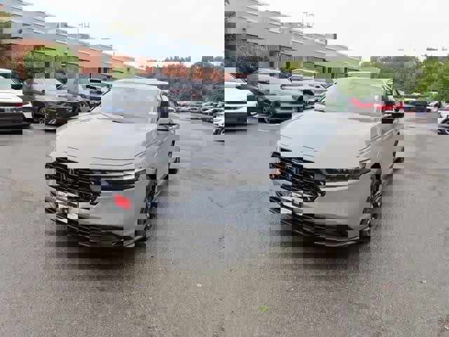 New 2025 Honda Accord SE