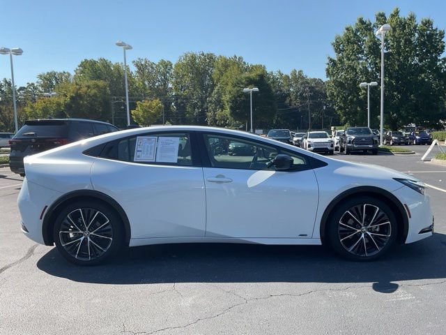 Used 2024 Toyota Prius XLE AWD/4WD image 7