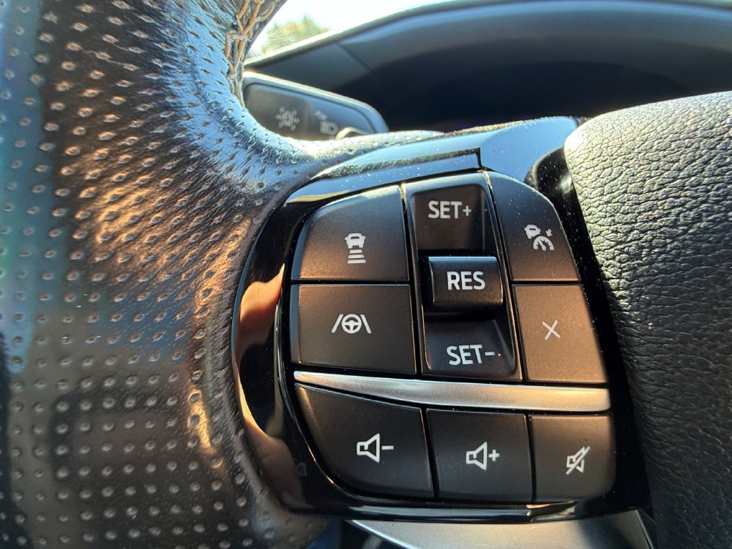 Used 2021 Ford Explorer ST w/ Equipment Group 401A AWD/4WD image 11