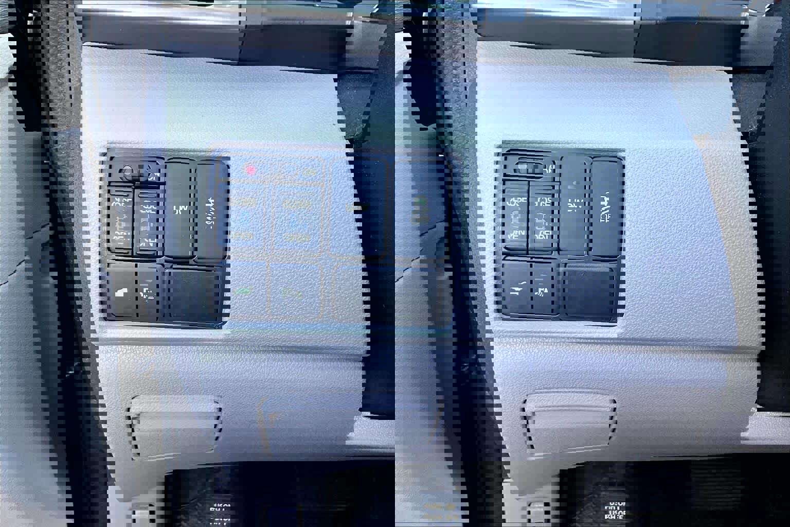 Used 2016 Honda Odyssey Touring image 32