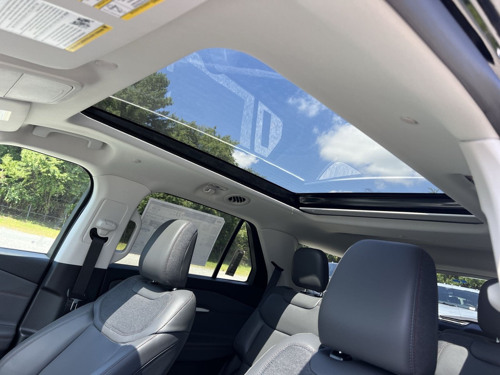 New 2026 Ford Explorer Active w/ Active Comfort Package AWD/4WD image 24