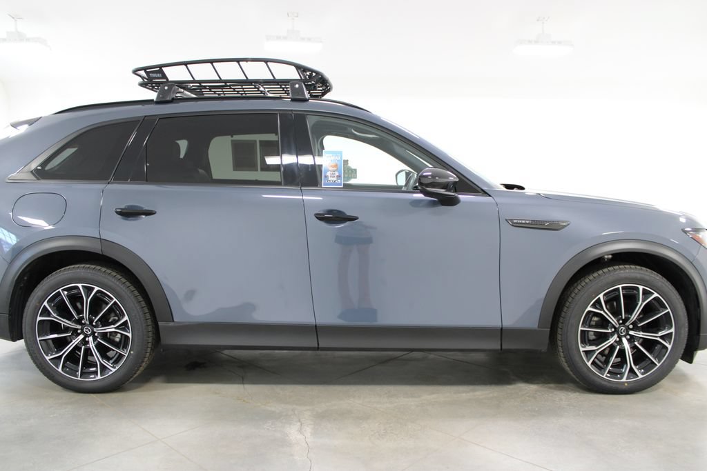 Used 2025 MAZDA CX-70 Plug-In Hybrid w/ Premium Plus AWD/4WD image 16