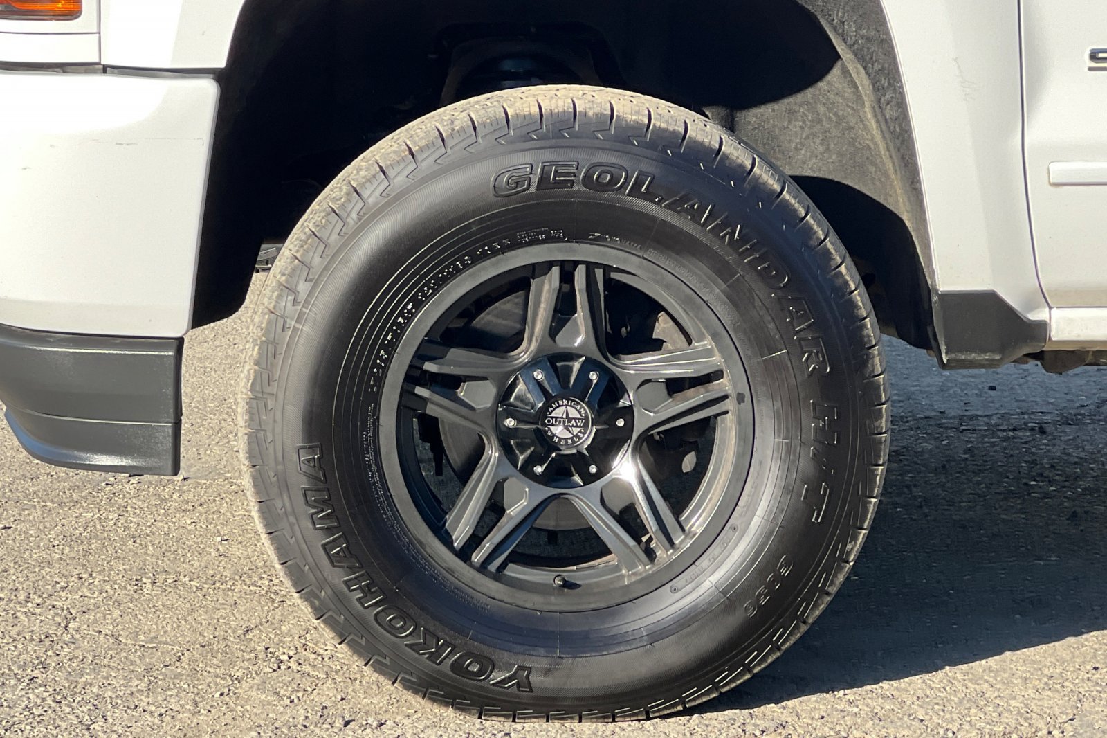 Used 2018 Chevrolet Silverado 1500 LT w/ All Star Edition AWD/4WD image 24