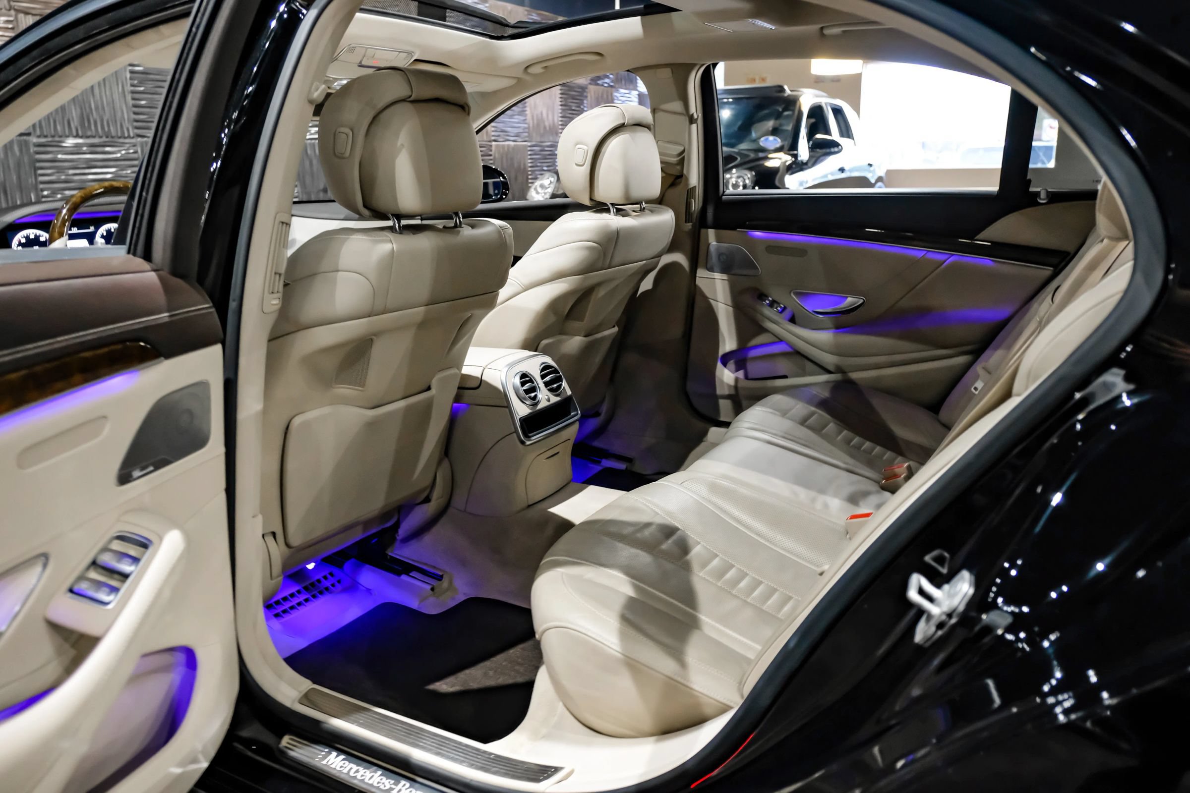 Used 2016 Mercedes-Benz S 550 Sedan image 41