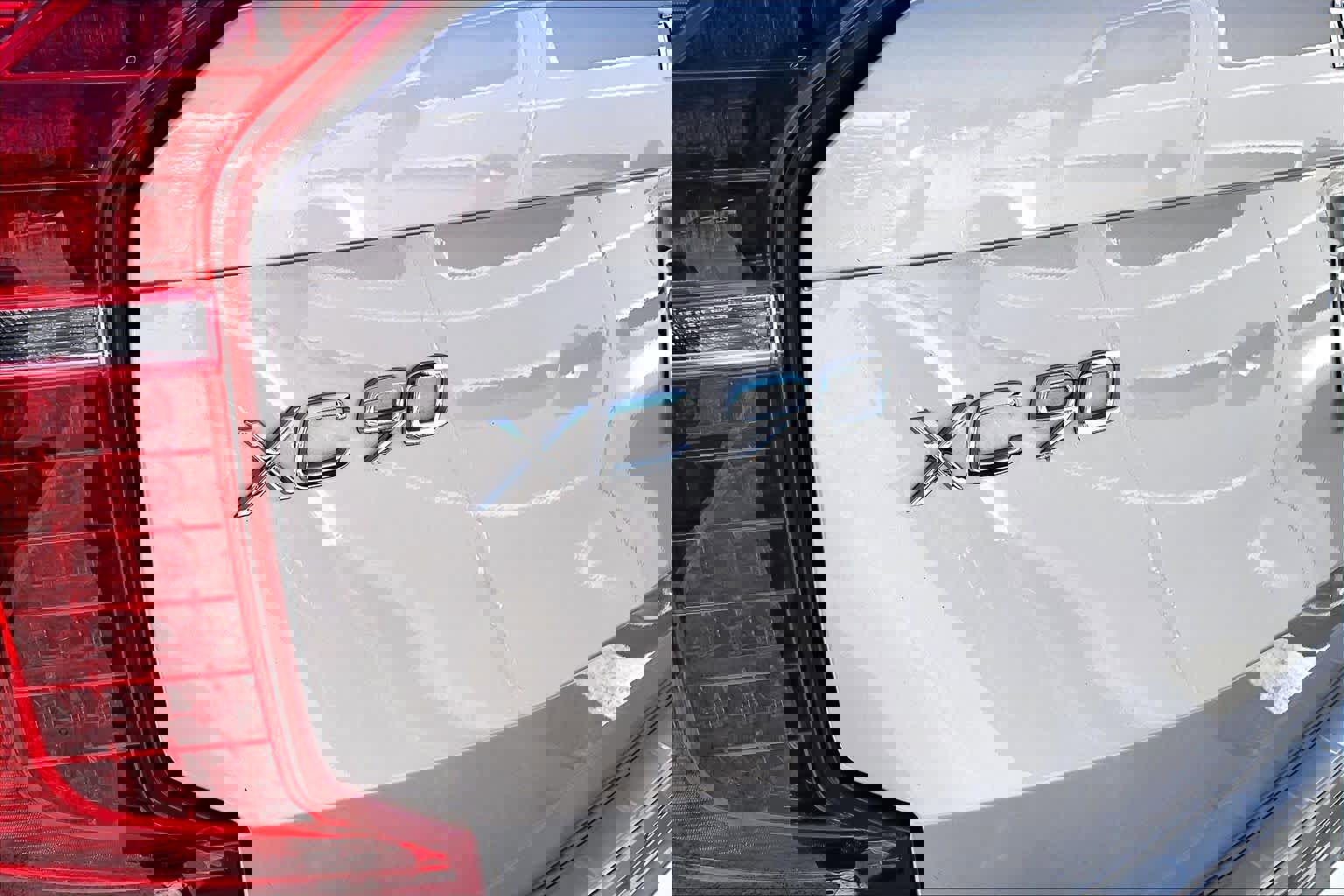 Used 2023 Volvo XC90 B6 Ultimate w/ Protection Package Premier AWD/4WD image 29