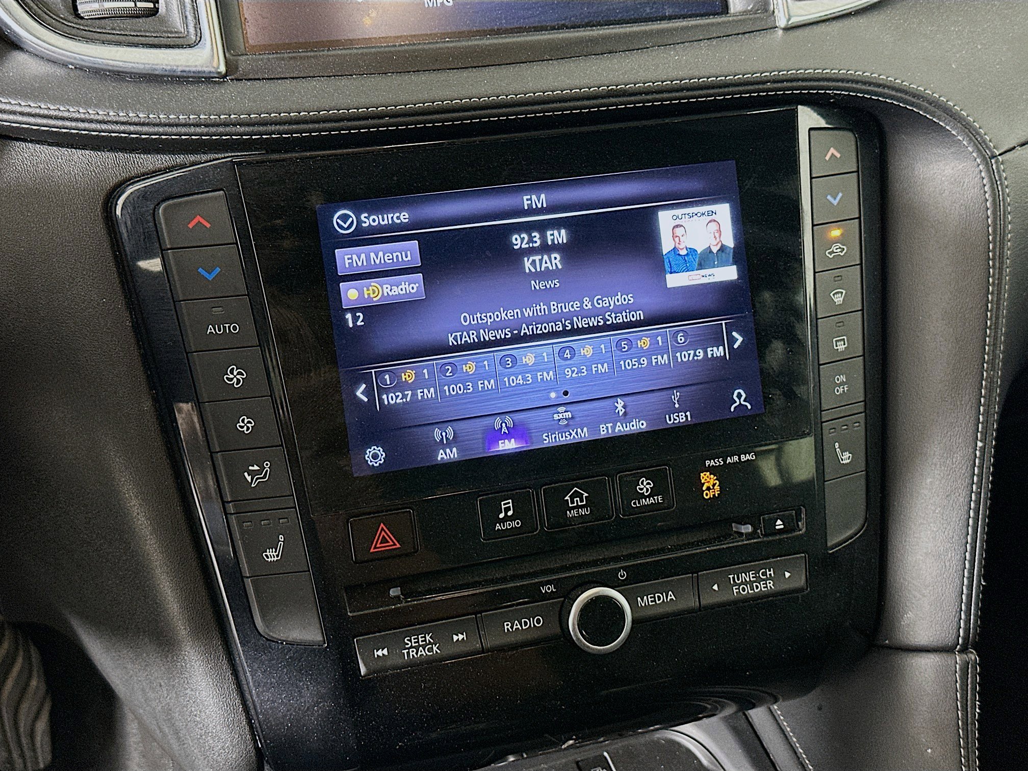 Used 2023 INFINITI QX50 Luxe FWD image 21