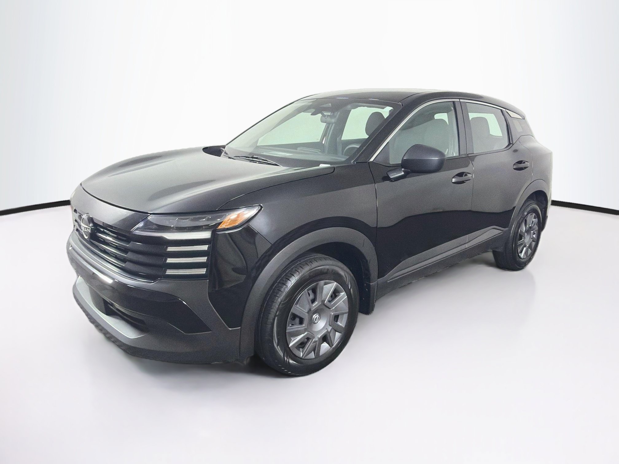 Used 2025 Nissan Kicks S FWD image 3