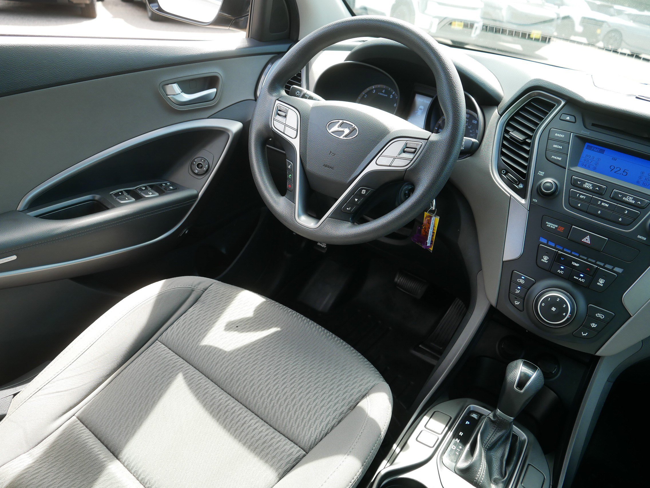Used 2015 Hyundai Santa Fe Sport AWD/4WD image 9