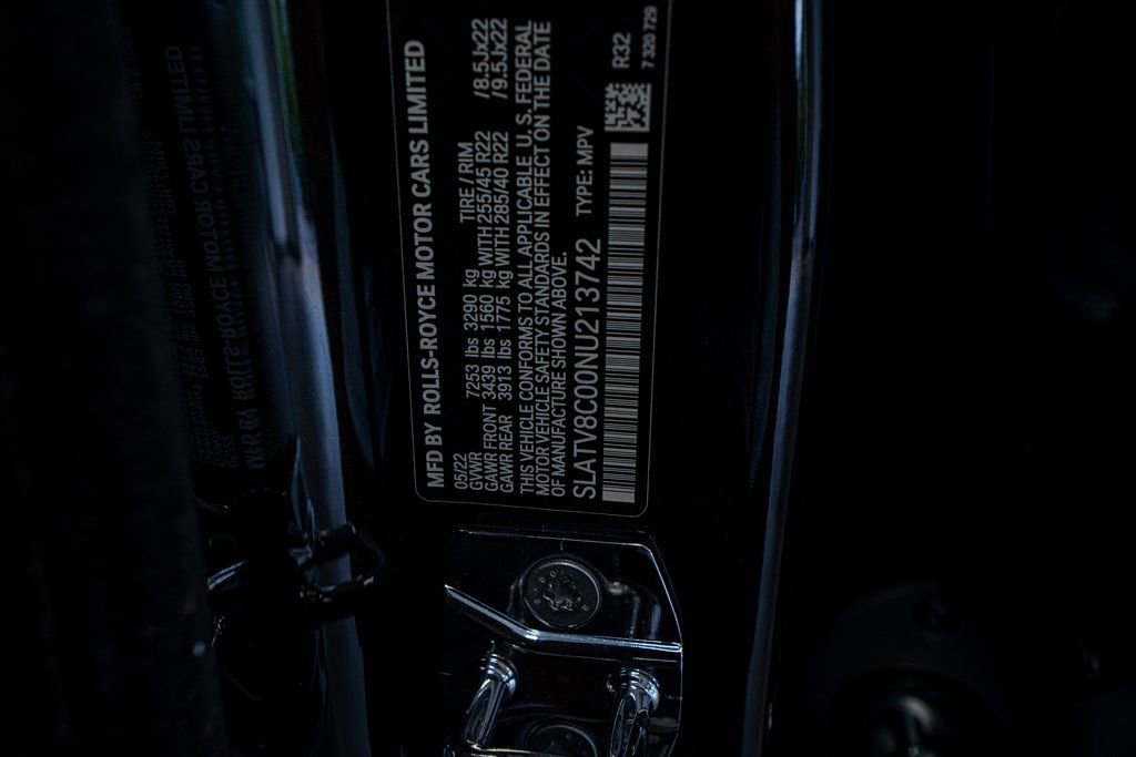 Used 2022 Rolls-Royce Cullinan Black Badge image 80