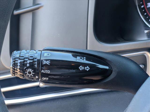 Used 2021 Hyundai Elantra SEL image 15