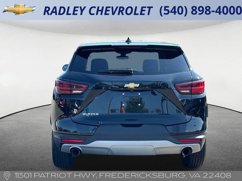 Used 2025 Chevrolet Blazer LT FWD image 18