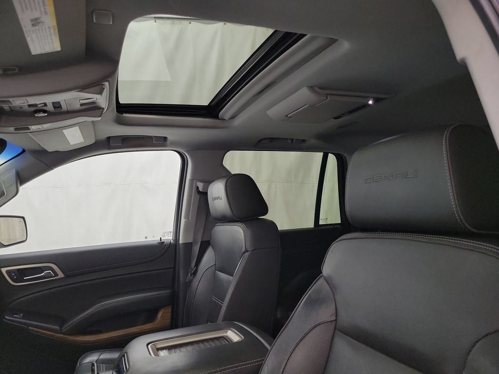 Certified 2020 GMC Yukon Denali w/ Denali Ultimate Package AWD/4WD image 11