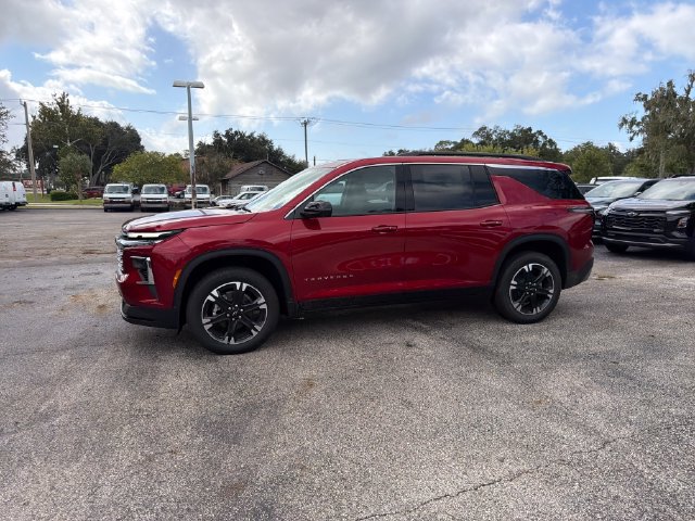 New 2027 Chevrolet Traverse LT w/ Sun and Wheel Package FWD image 2