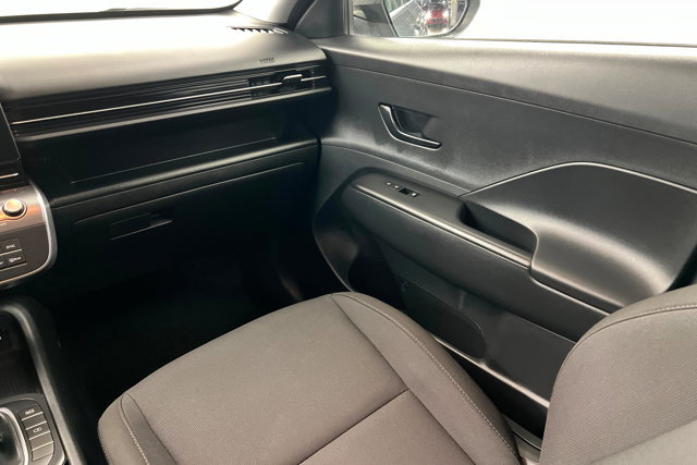 Used 2024 Hyundai Kona SEL image 10