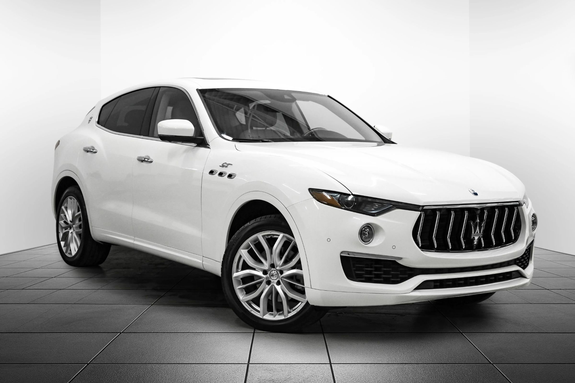 Used 2022 Maserati Levante GT image 7