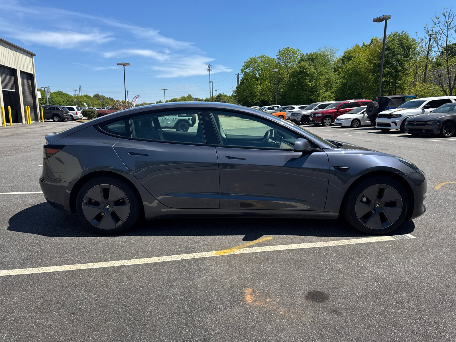 Used 2023 Tesla Model 3 Standard Range RWD image 4