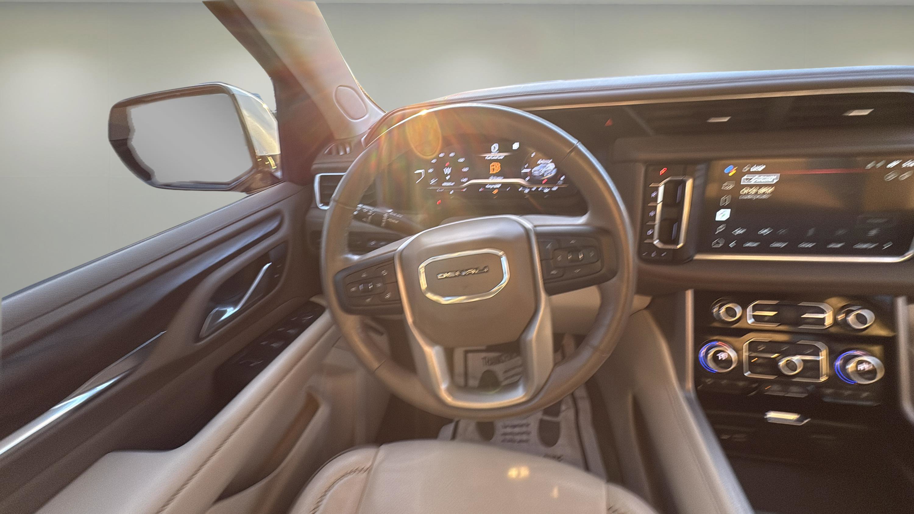 Used 2022 GMC Yukon Denali image 11