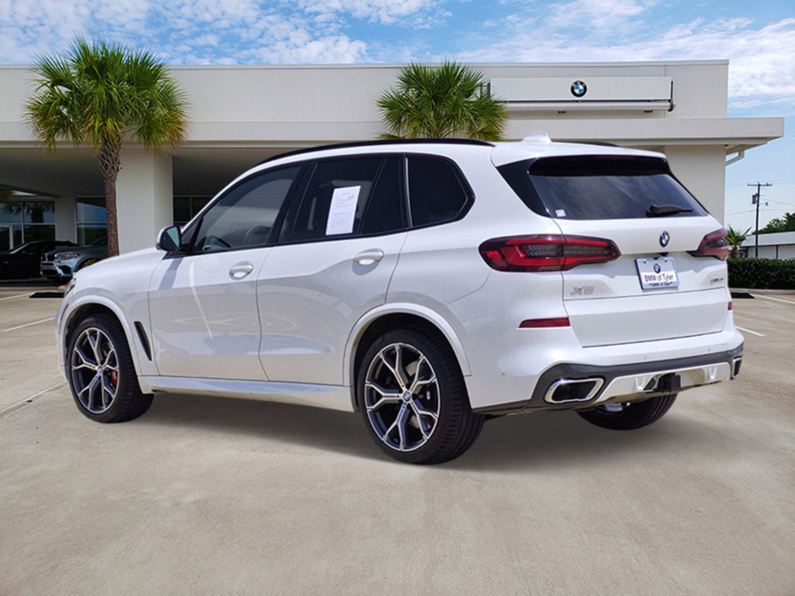Used 2021 BMW X5 sDrive40i w/ M Sport Package RWD image 6