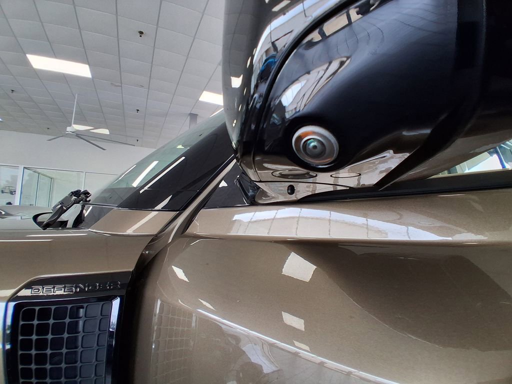 Used 2023 Land Rover Defender 110 X image 36