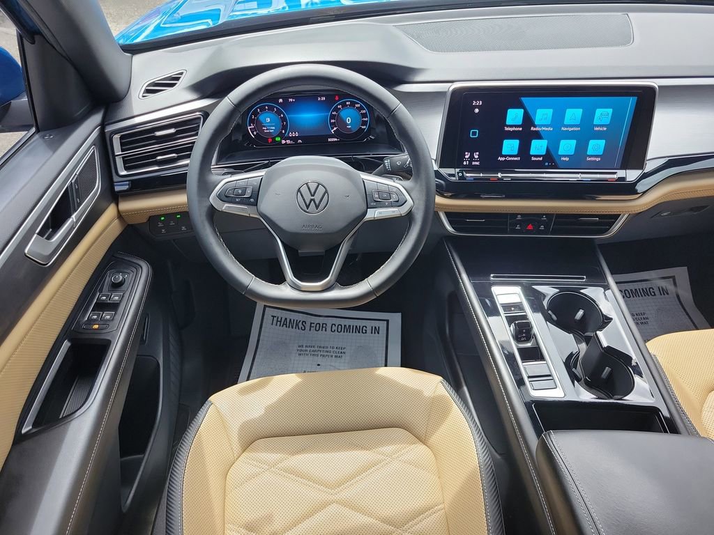 Used 2024 Volkswagen Atlas Cross Sport SE w/ Panoramic Sunroof Package FWD image 18