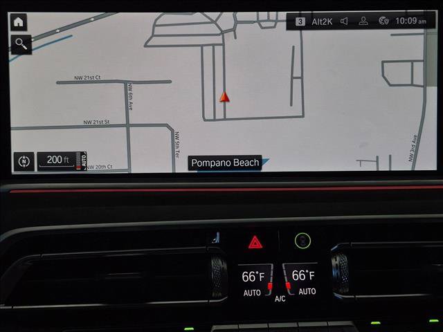 Used 2021 BMW X5 sDrive40i w/ M Sport Package RWD image 11